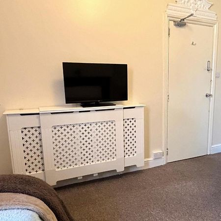 Shirley House 1, Guest House, Self Catering, Self Check In With Smart Locks, Use Of Fully Equipped Kitchen, Walking Distance To Southampton Central, Excellent Transport Links, Ideal For Longer Stays Exteriör bild