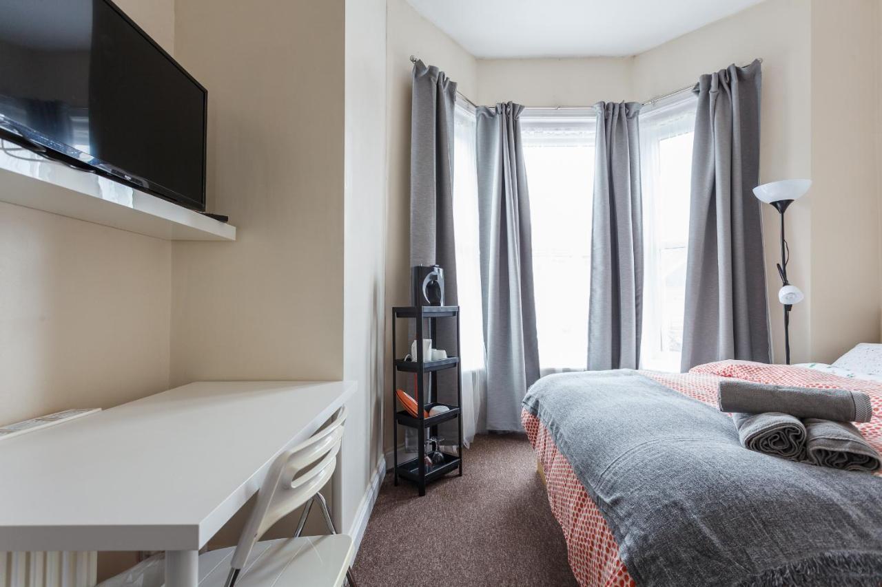 Shirley House 1, Guest House, Self Catering, Self Check In With Smart Locks, Use Of Fully Equipped Kitchen, Walking Distance To Southampton Central, Excellent Transport Links, Ideal For Longer Stays Exteriör bild