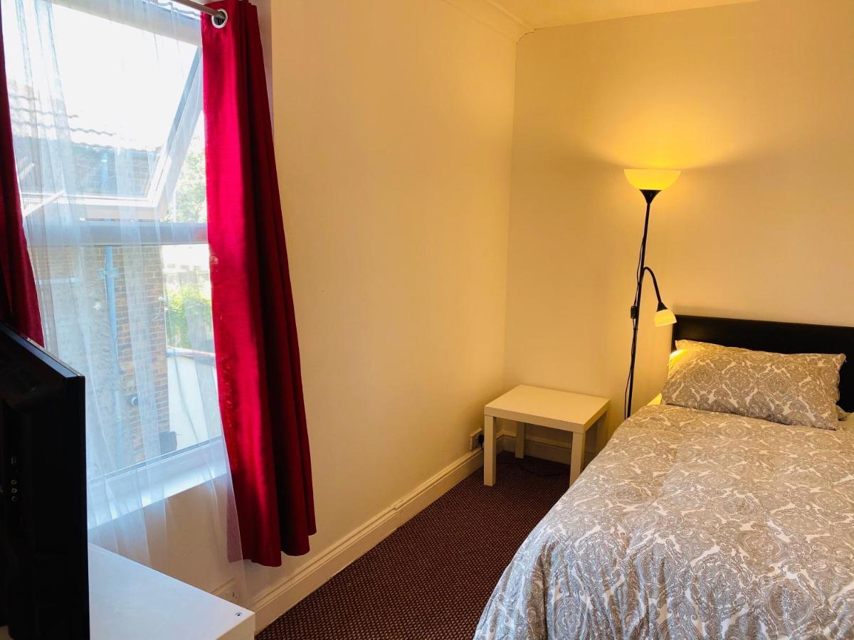 Shirley House 1, Guest House, Self Catering, Self Check In With Smart Locks, Use Of Fully Equipped Kitchen, Walking Distance To Southampton Central, Excellent Transport Links, Ideal For Longer Stays Exteriör bild