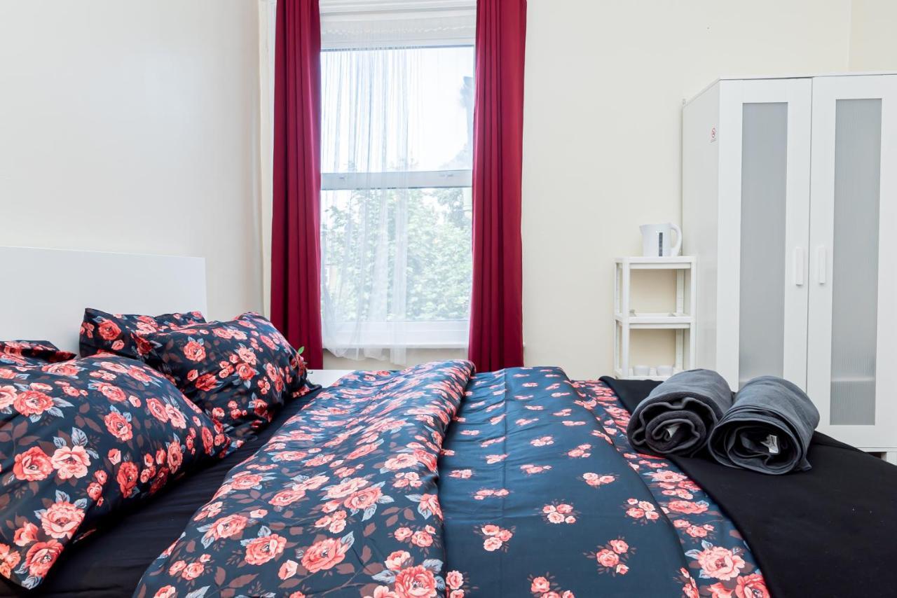 Shirley House 1, Guest House, Self Catering, Self Check In With Smart Locks, Use Of Fully Equipped Kitchen, Walking Distance To Southampton Central, Excellent Transport Links, Ideal For Longer Stays Exteriör bild