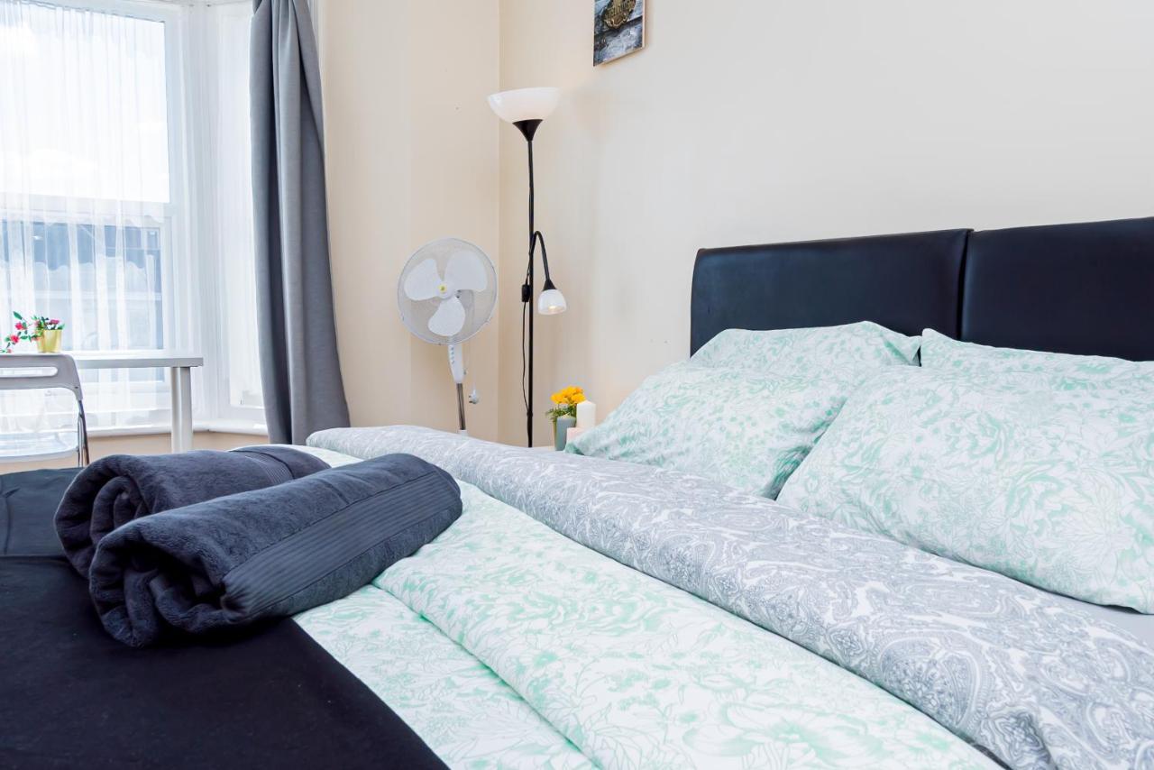Shirley House 1, Guest House, Self Catering, Self Check In With Smart Locks, Use Of Fully Equipped Kitchen, Walking Distance To Southampton Central, Excellent Transport Links, Ideal For Longer Stays Exteriör bild