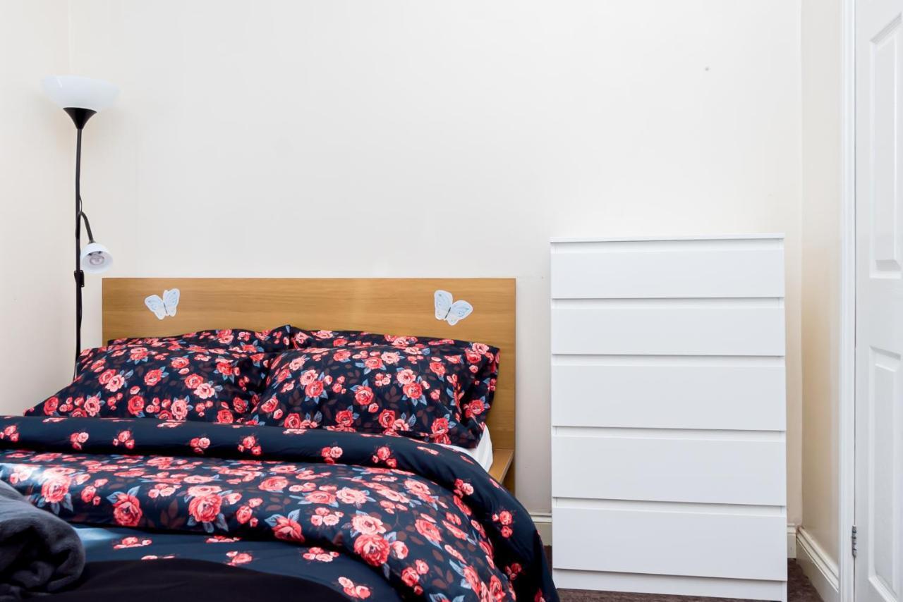 Shirley House 1, Guest House, Self Catering, Self Check In With Smart Locks, Use Of Fully Equipped Kitchen, Walking Distance To Southampton Central, Excellent Transport Links, Ideal For Longer Stays Exteriör bild
