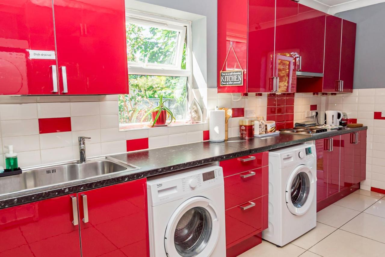 Shirley House 1, Guest House, Self Catering, Self Check In With Smart Locks, Use Of Fully Equipped Kitchen, Walking Distance To Southampton Central, Excellent Transport Links, Ideal For Longer Stays Exteriör bild