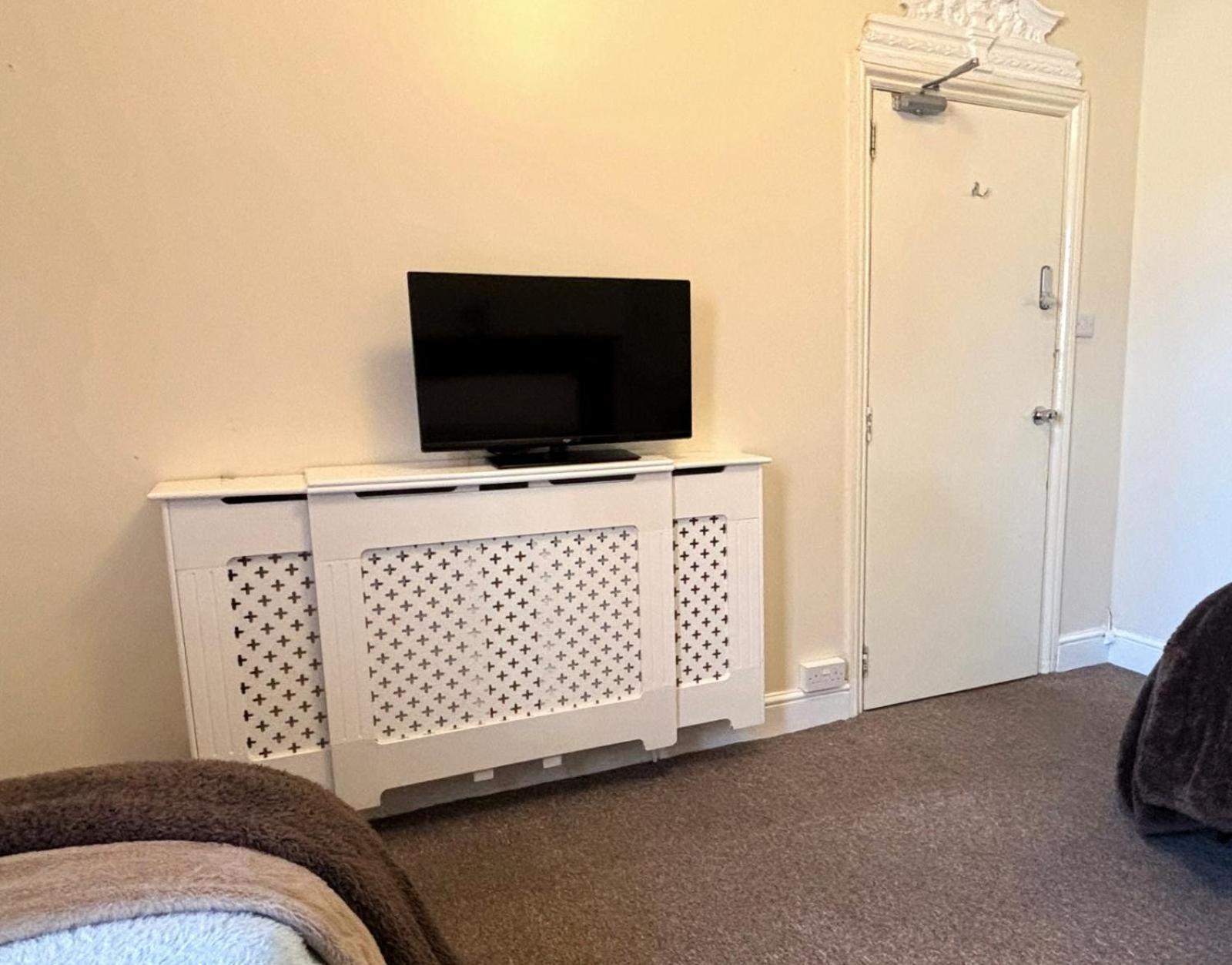 Shirley House 1, Guest House, Self Catering, Self Check In With Smart Locks, Use Of Fully Equipped Kitchen, Walking Distance To Southampton Central, Excellent Transport Links, Ideal For Longer Stays Exteriör bild